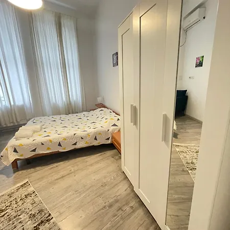 Piata Amzei Nr.1 Апартаменты