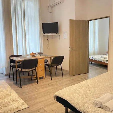 Piata Amzei Nr.1 Апартаменты