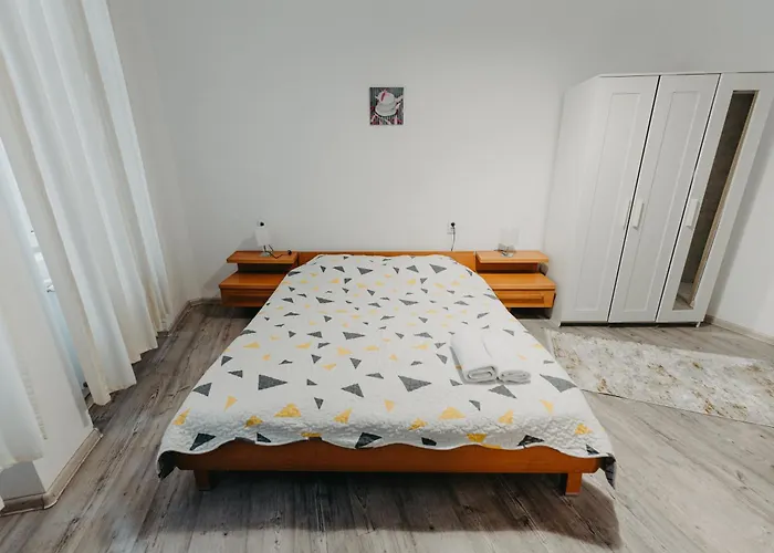 Piata Amzei Nr.1 * Bucureşti