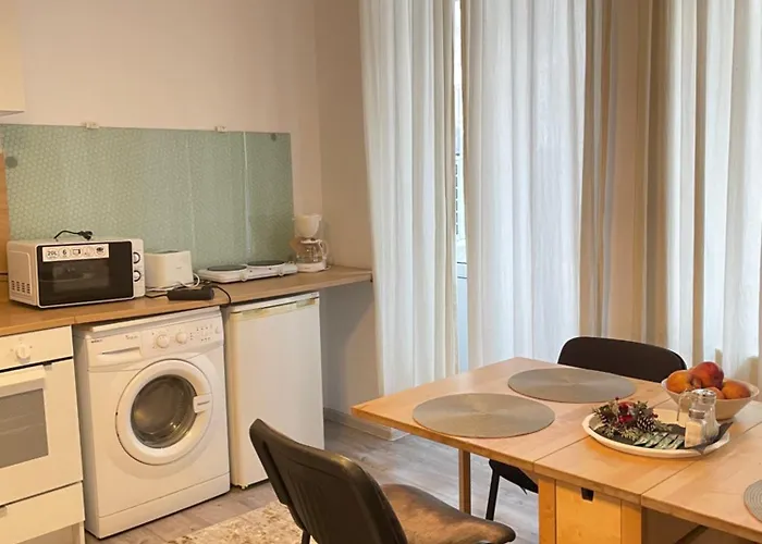 Piata Amzei Nr.1 * Bucureşti