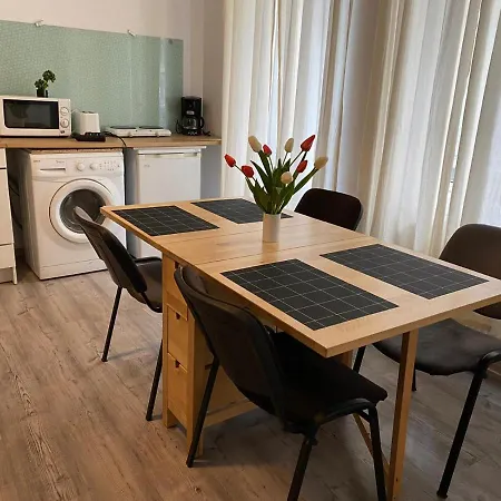 Lägenhet Piata Amzei Nr.1